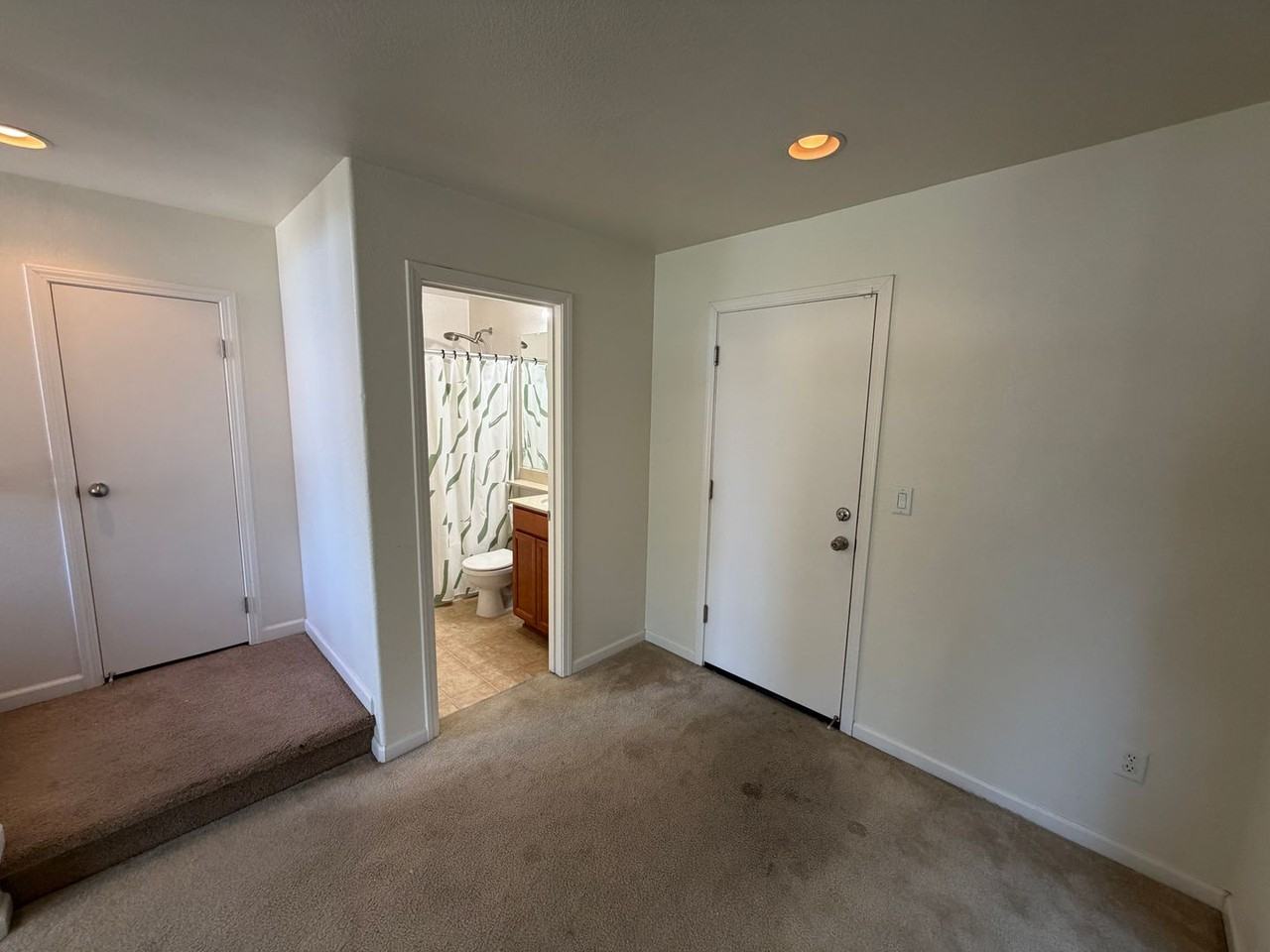 10847 Wraysbury Way - Photo 4 of 31