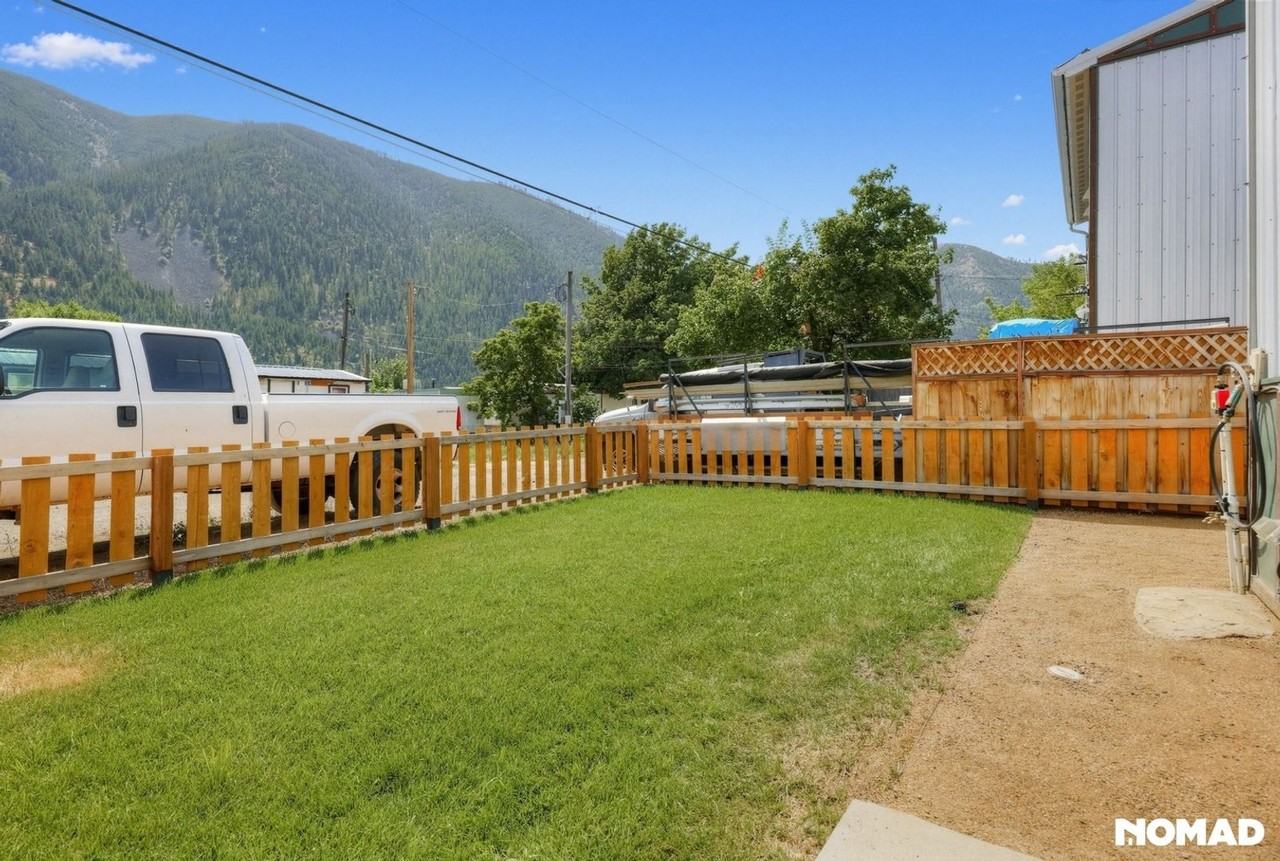 361 Randles St - Photo 2 of 15