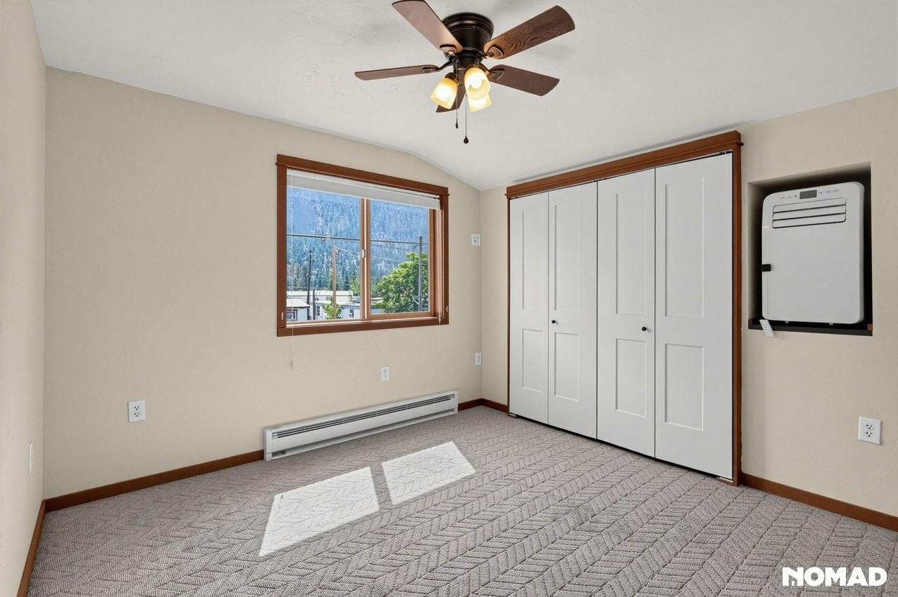 361 Randles St - Photo 6 of 15