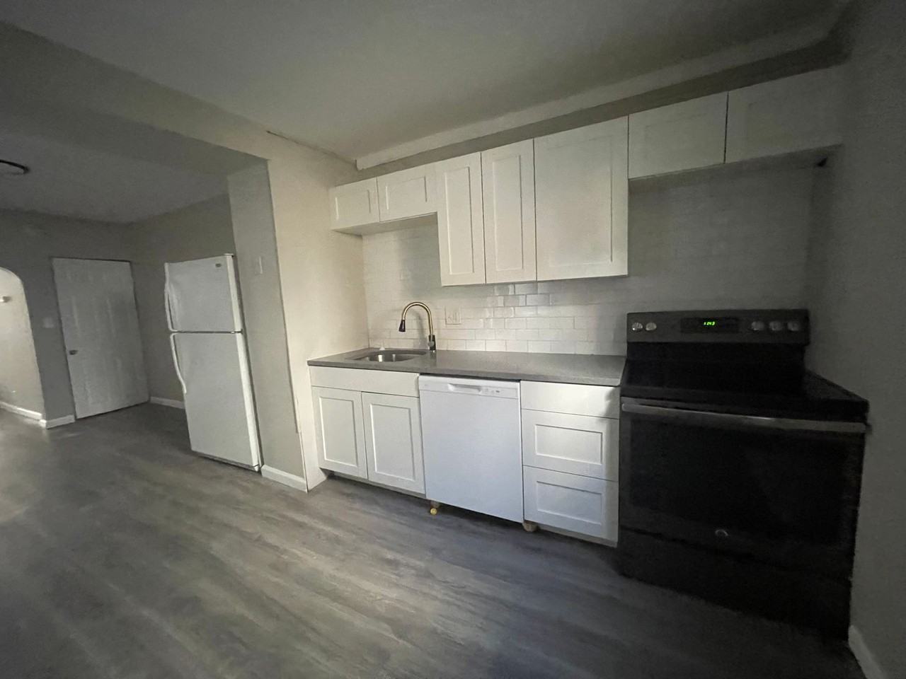 3347 N American St - Photo 6 of 22