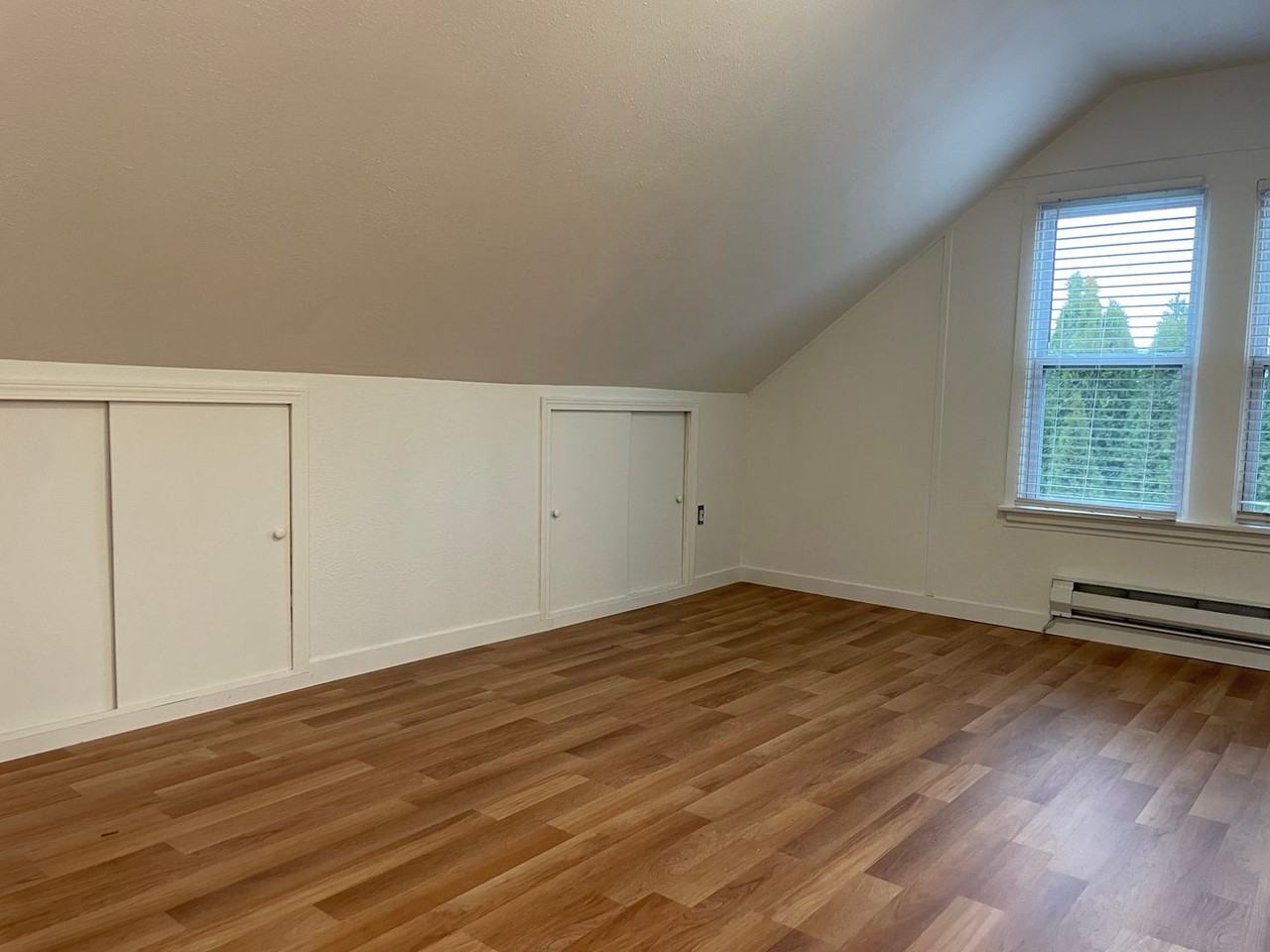 325 Santa Clara Ave - Photo 6 of 14