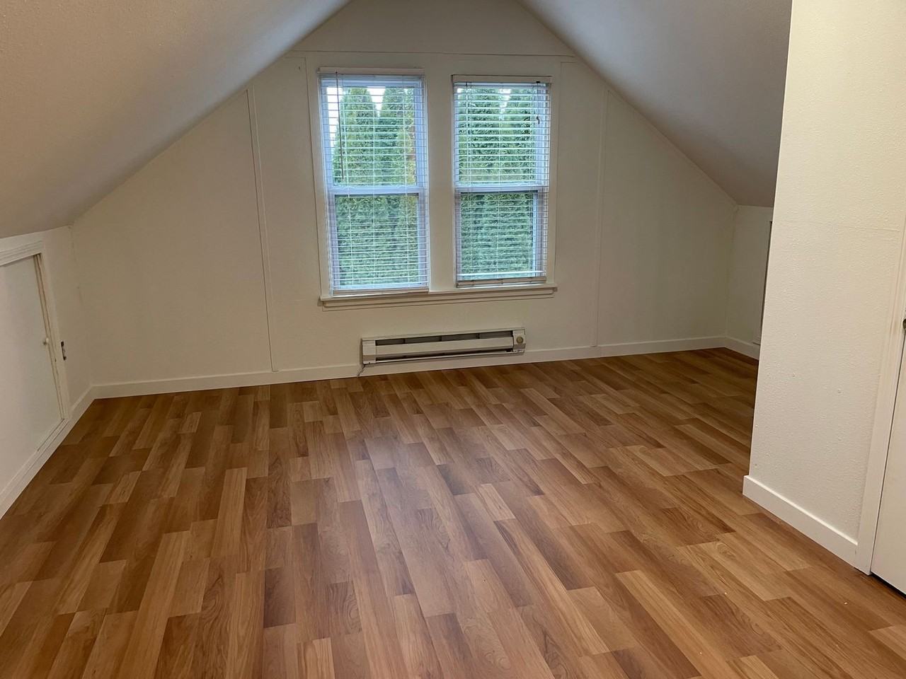 325 Santa Clara Ave - Photo 7 of 14
