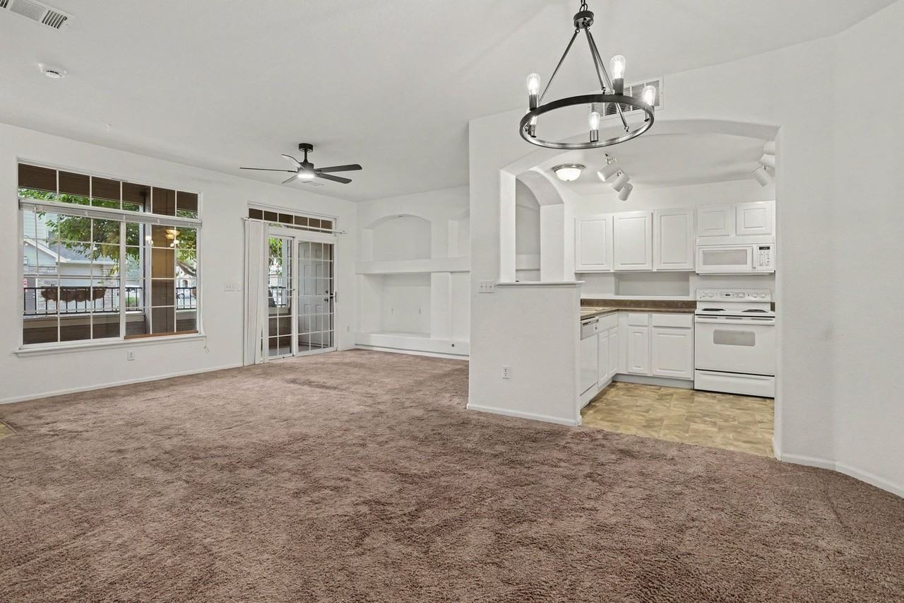 1549 S Florence Way #608 - Photo 5 of 24