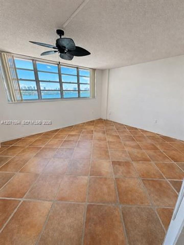 800 800 West Ave cu-817 #817 - Photo 6 of 9
