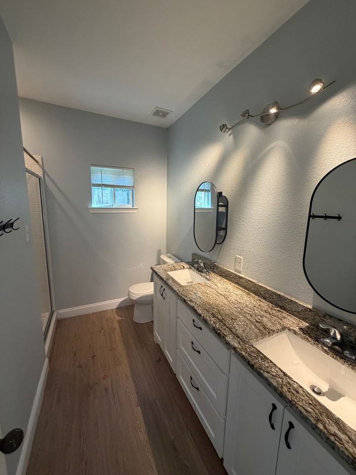 509 Hood St - Photo 4 of 11