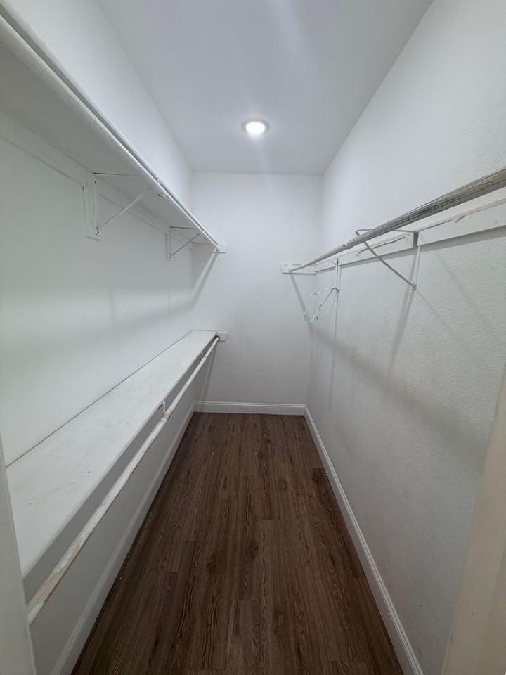 509 Hood St - Photo 6 of 11
