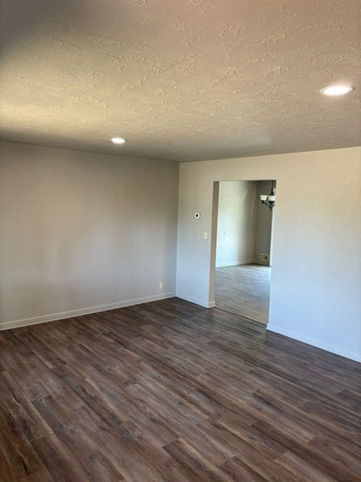 1118 Hemlock St Nw - Photo 3 of 23