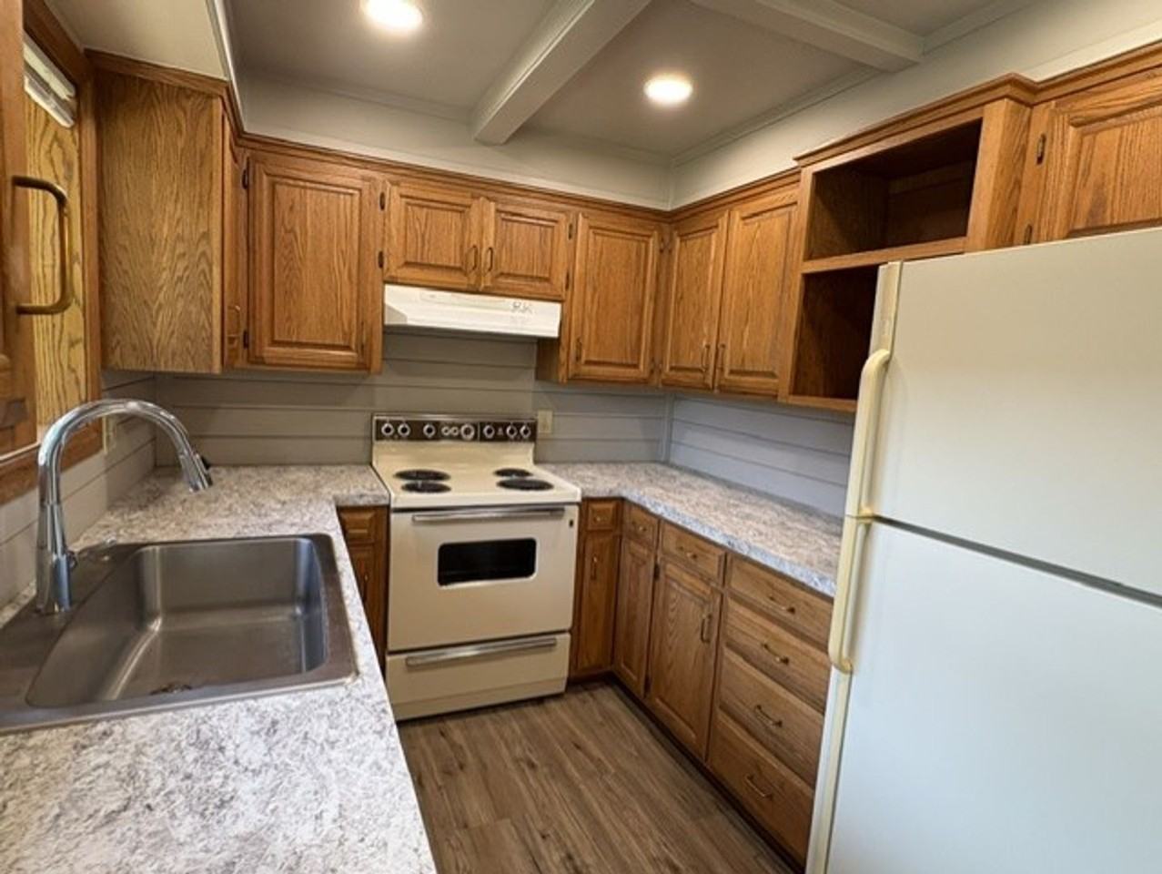 1118 Hemlock St Nw - Photo 6 of 23