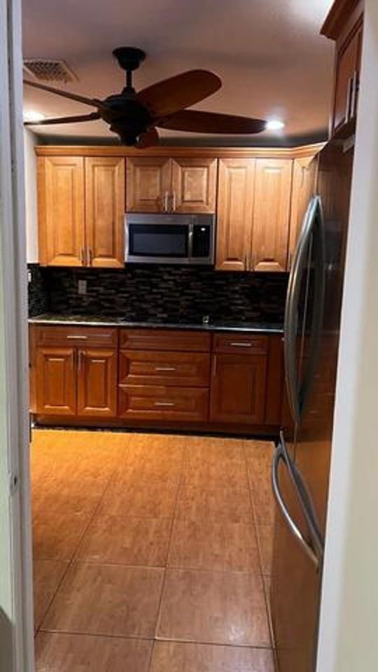 379 Sw 34th Ter - Photo 2 of 10