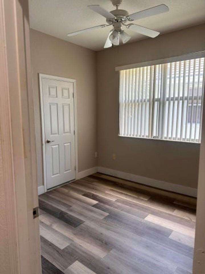 3016 Nw 30th Ave - Photo 7 of 10