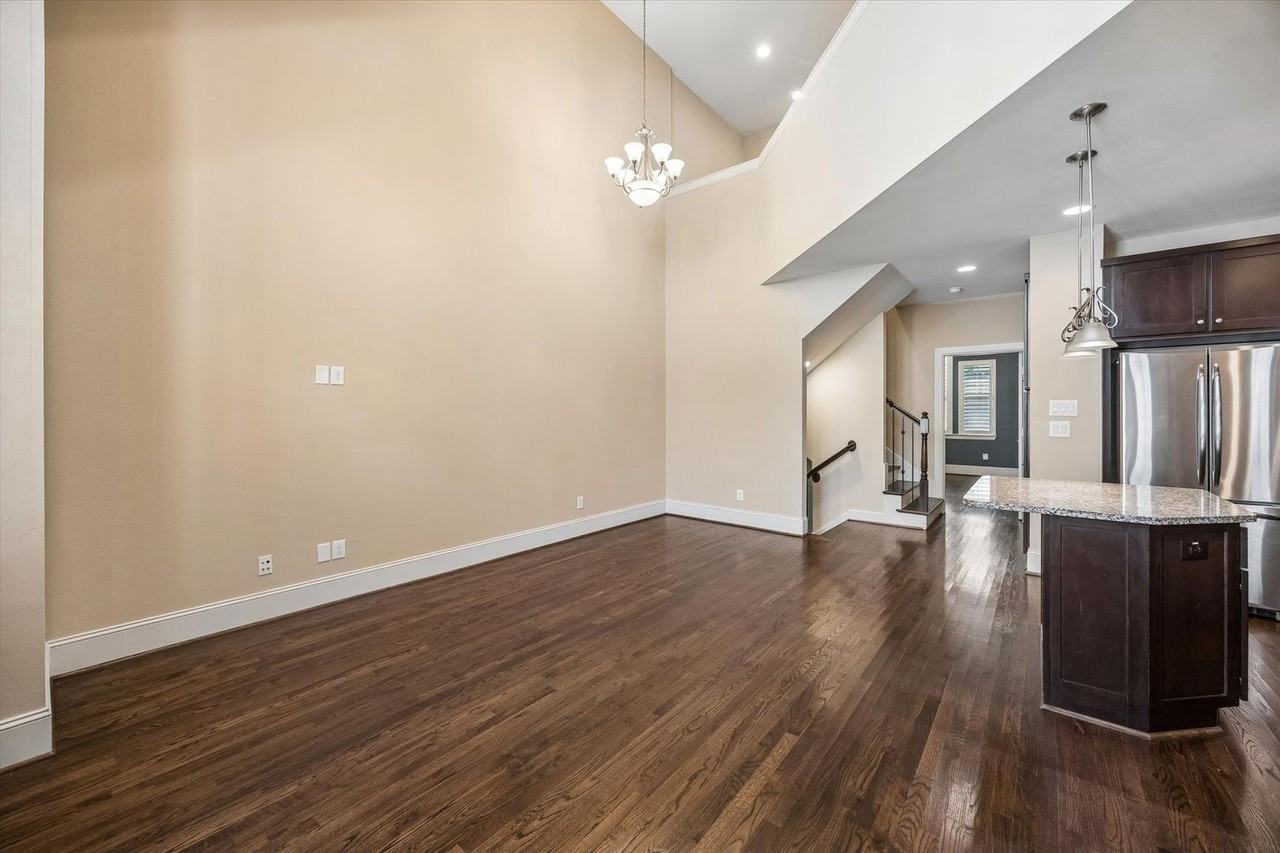 767 Waverly St - Photo 6 of 18