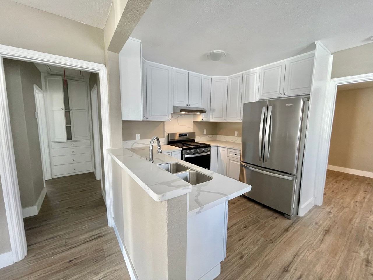 1762 Gardenia Ave - Photo 4 of 12