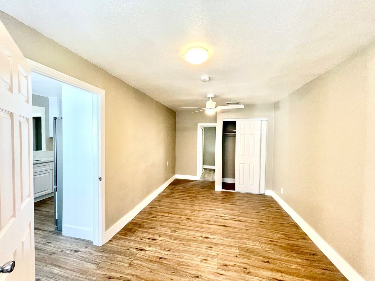 1762 Gardenia Ave - Photo 6 of 12