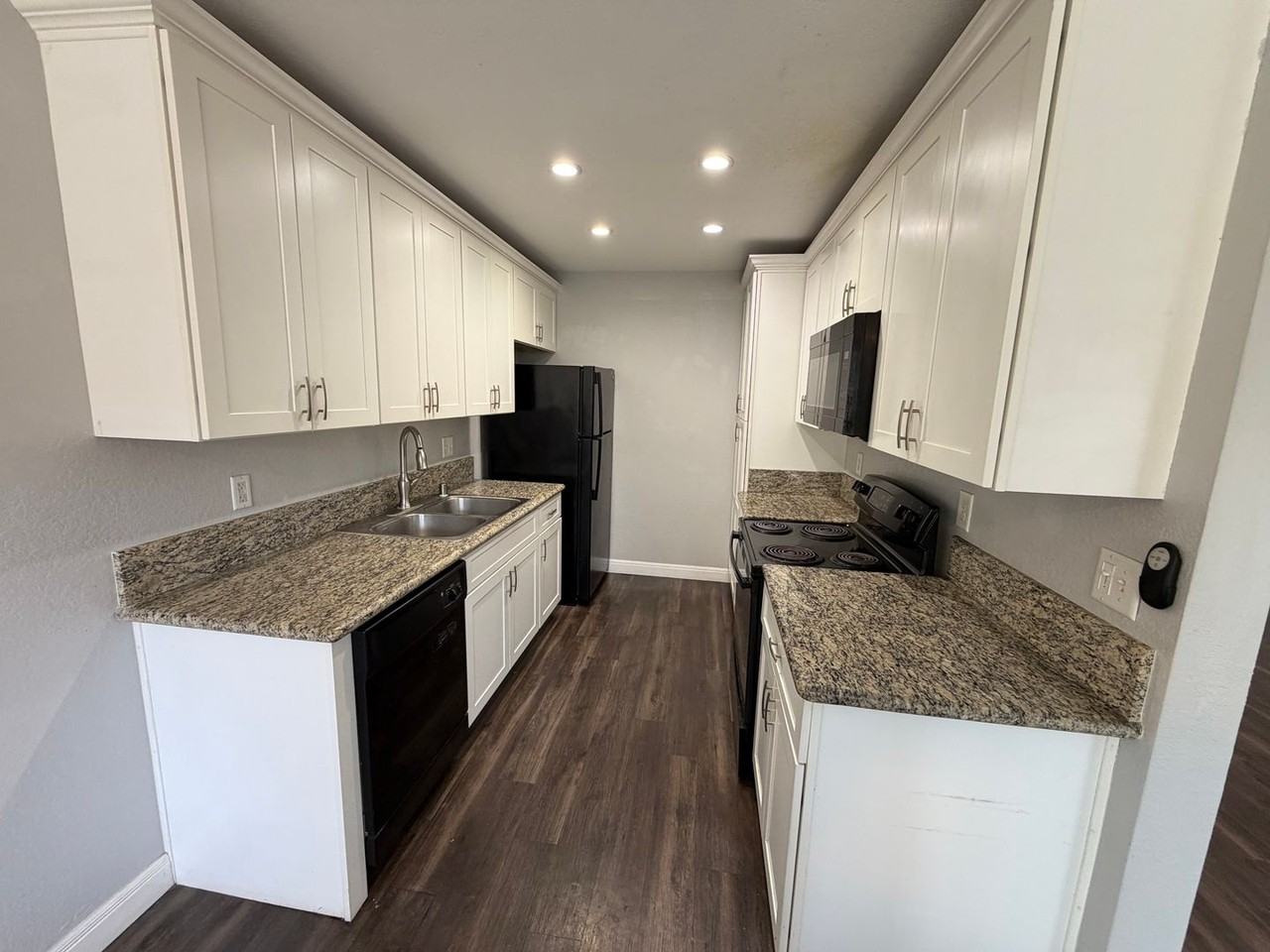 7720 Crescent Ave - Photo 2 of 9