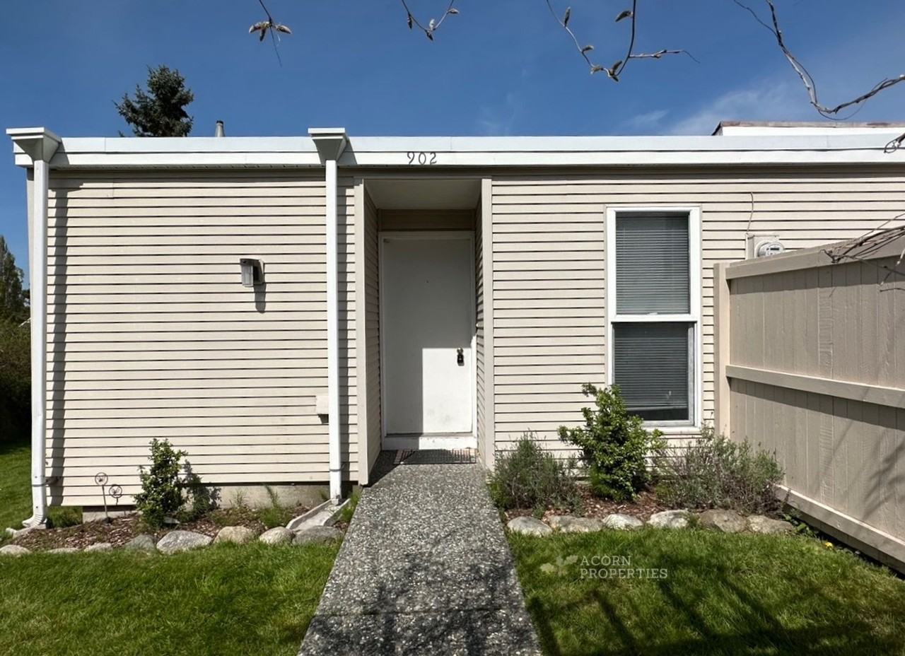 902 Ne Lindsay St - Photo 2 of 16
