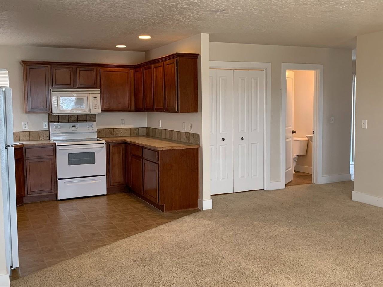 720 Triumph Dr - Photo 3 of 30