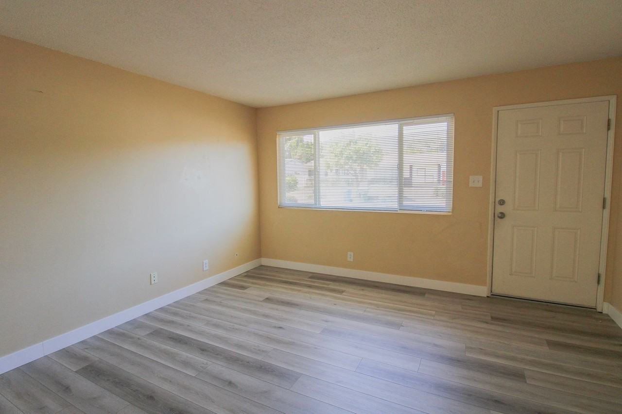 1778 Vicente Dr - Photo 3 of 23