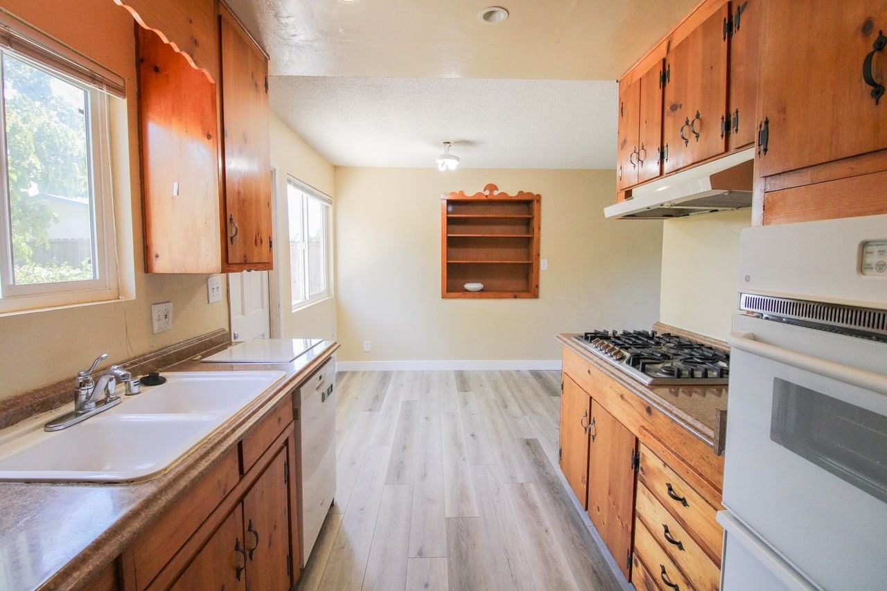 1778 Vicente Dr - Photo 7 of 23