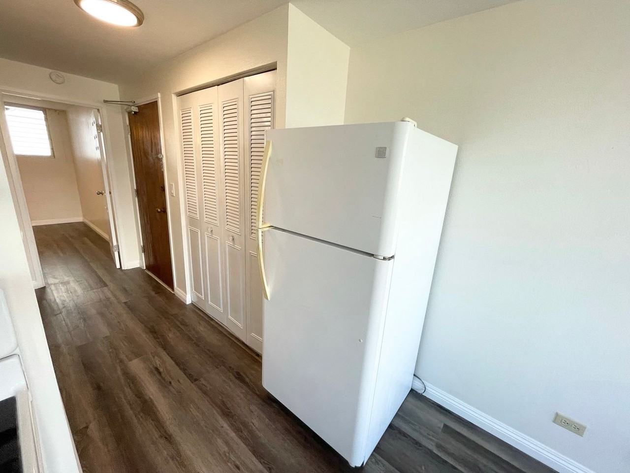 2211 Ala Wai Blvd #3101 - Photo 3 of 17