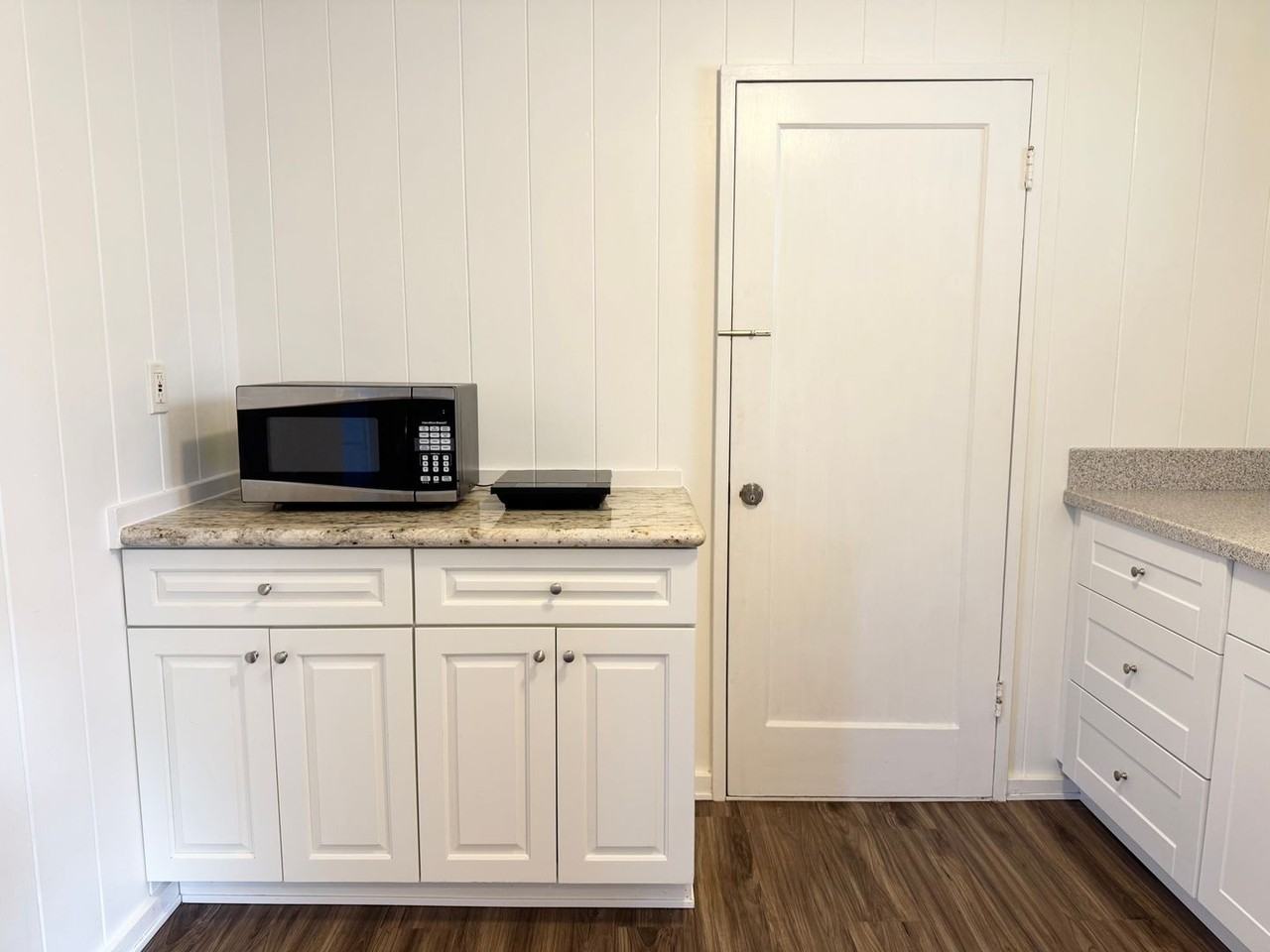 2813A Puumele Pl - Photo 2 of 12