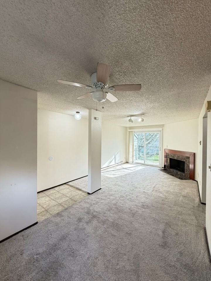 12636 Nw Barnes Rd #3 - Photo 4 of 15