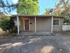 1044 Nw Conklin Ave - Photo 1 of 1