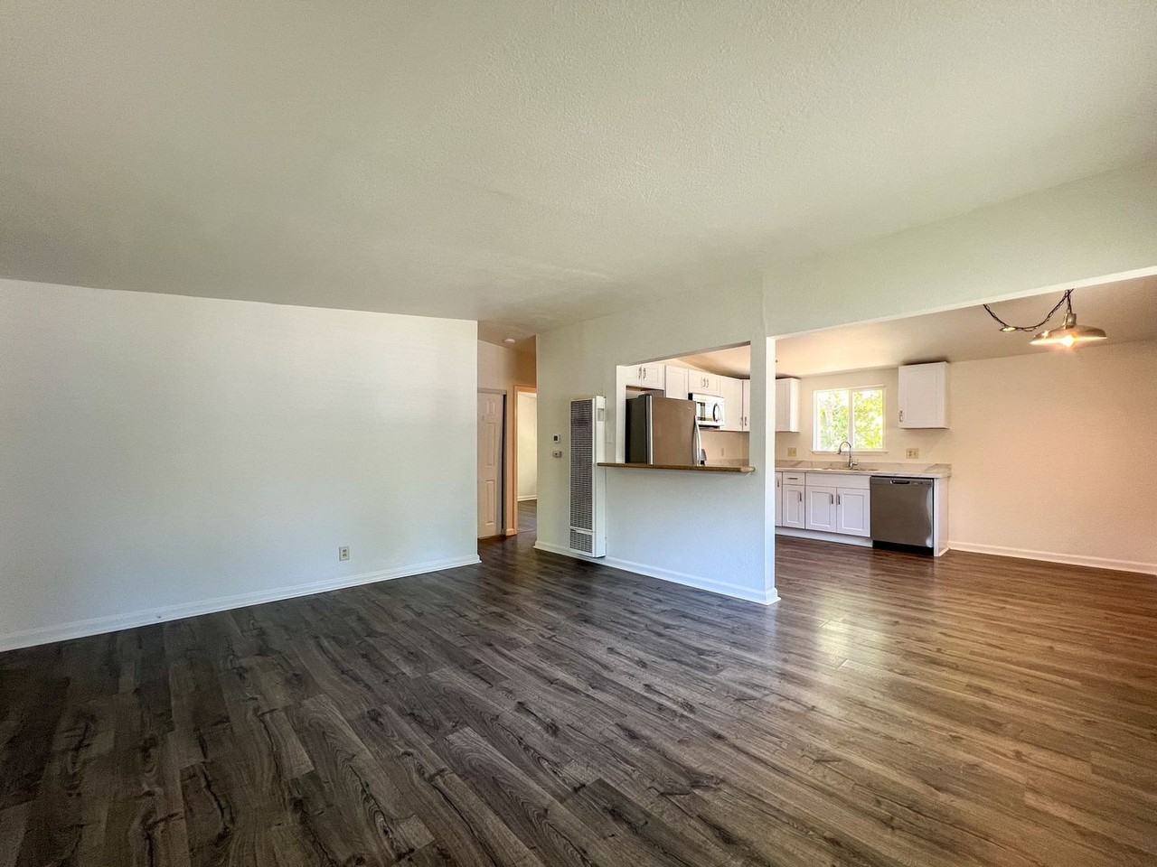1644 F St - Photo 5 of 15