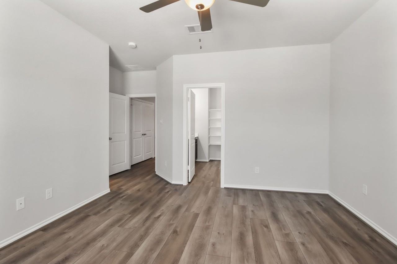 1415 Acorn Meadow St - Photo 7 of 14