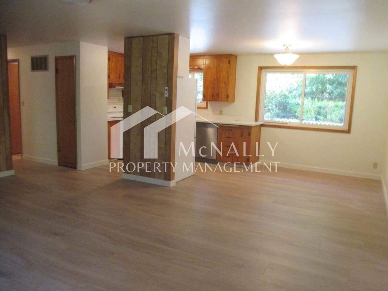 9313 36th St Nw - Photo 3 of 27