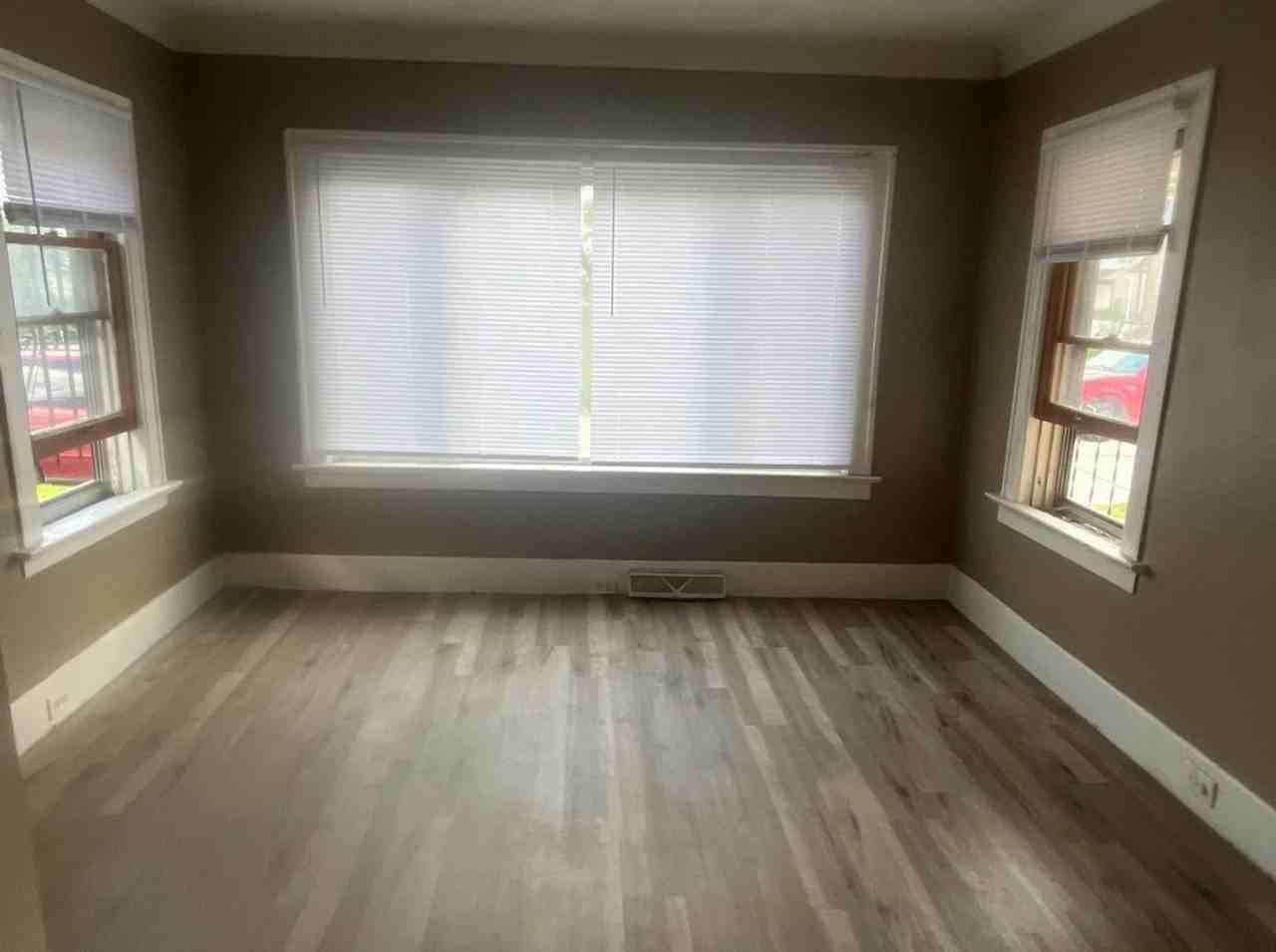 360 Lemert St - Photo 2 of 7