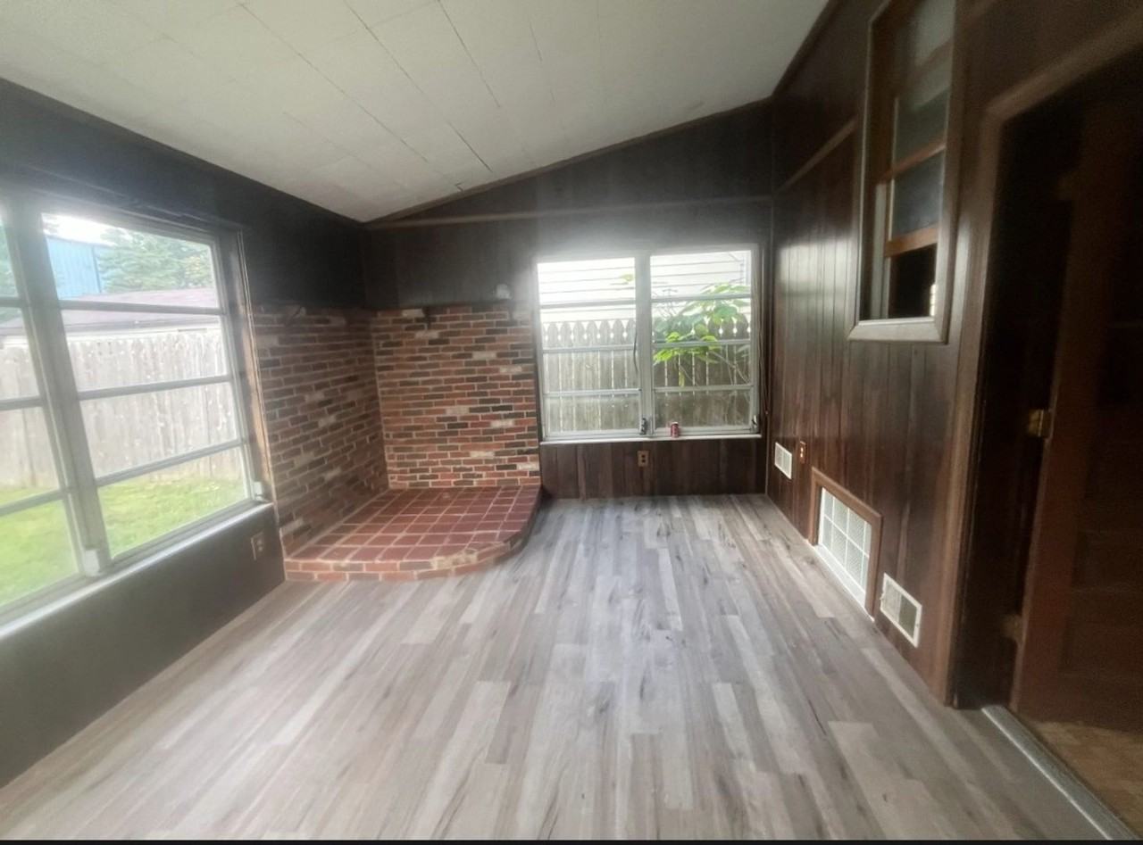 360 Lemert St - Photo 5 of 7