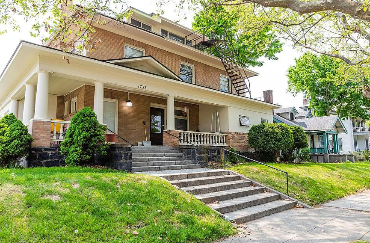 1733 West 10th - Photo 3 of 26
