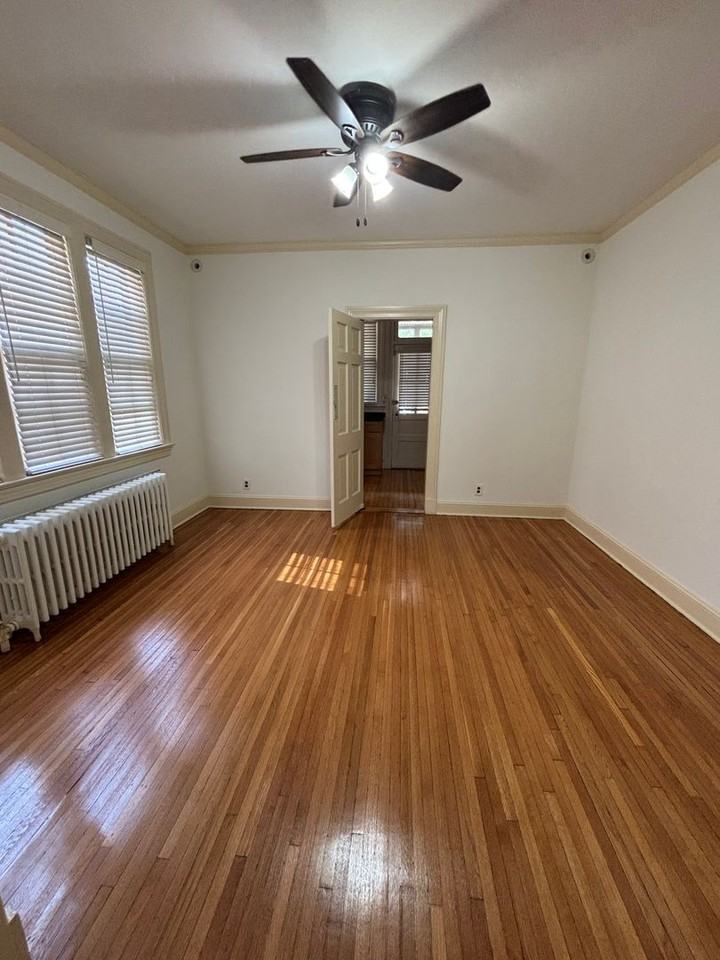 1370 Sheridan St Nw ##Nw - Photo 3 of 24