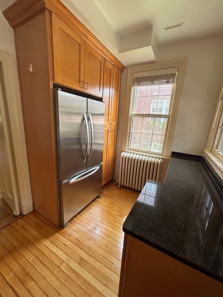1370 Sheridan St Nw ##Nw - Photo 6 of 24