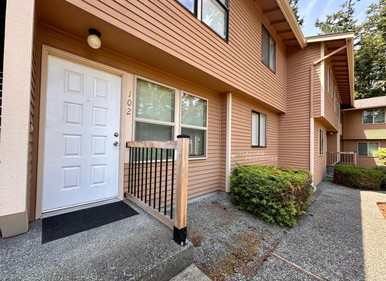 1201 Sw Harrier Cir #102 - Photo 3 of 24