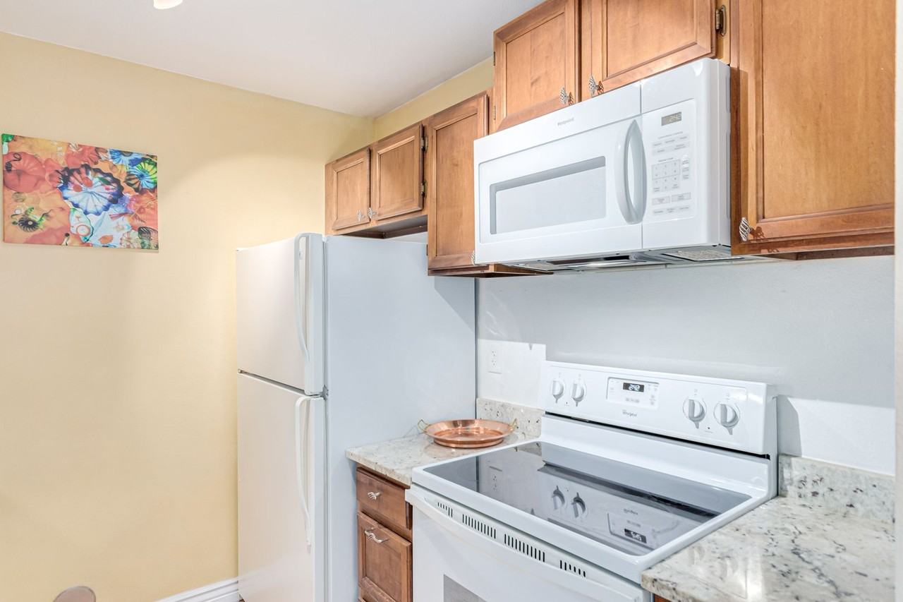 1410 Bacchus Dr #B - Photo 6 of 30