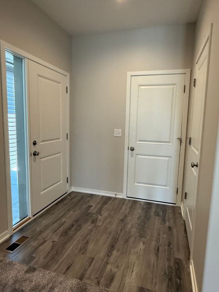 8808 Daywood Ln - Photo 4 of 21