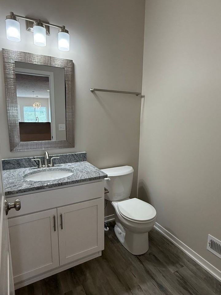 8808 Daywood Ln - Photo 7 of 21