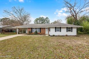 105 Montclair Dr - Photo 1 of 1