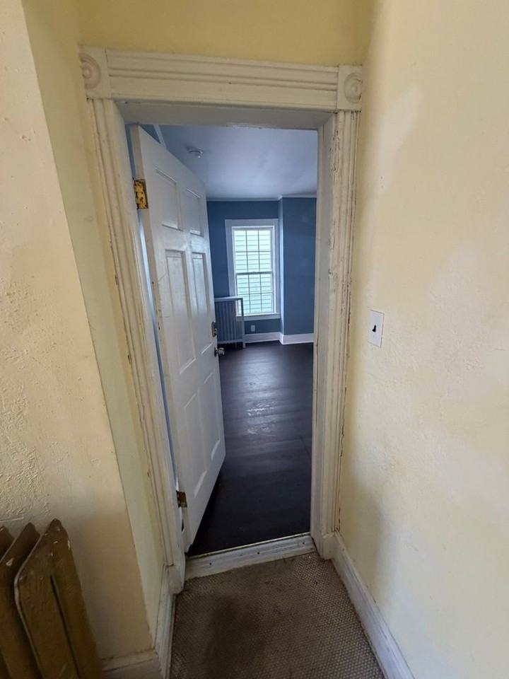 159 Front St - Photo 2 of 11