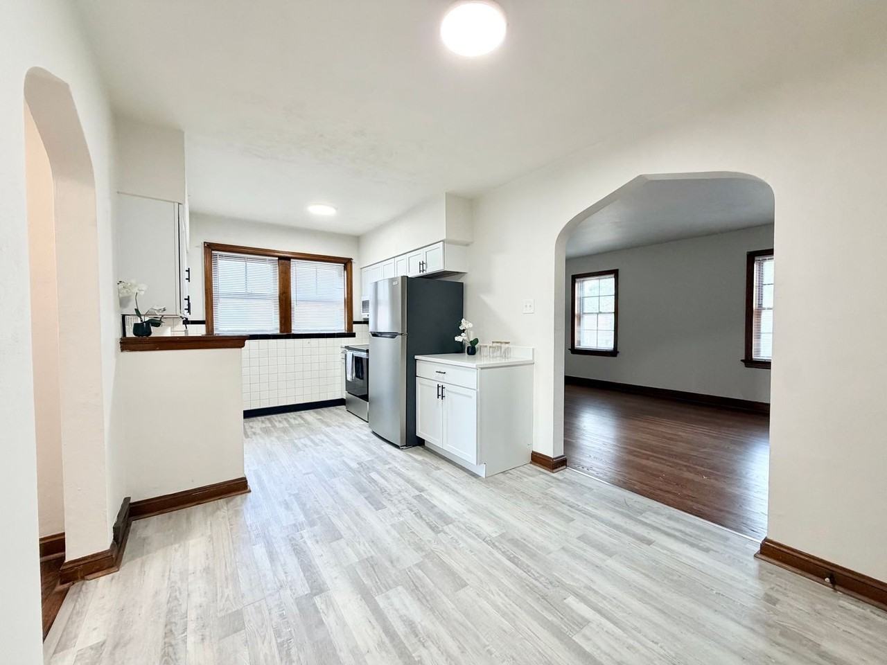 4734 Locke Ave - Photo 7 of 18
