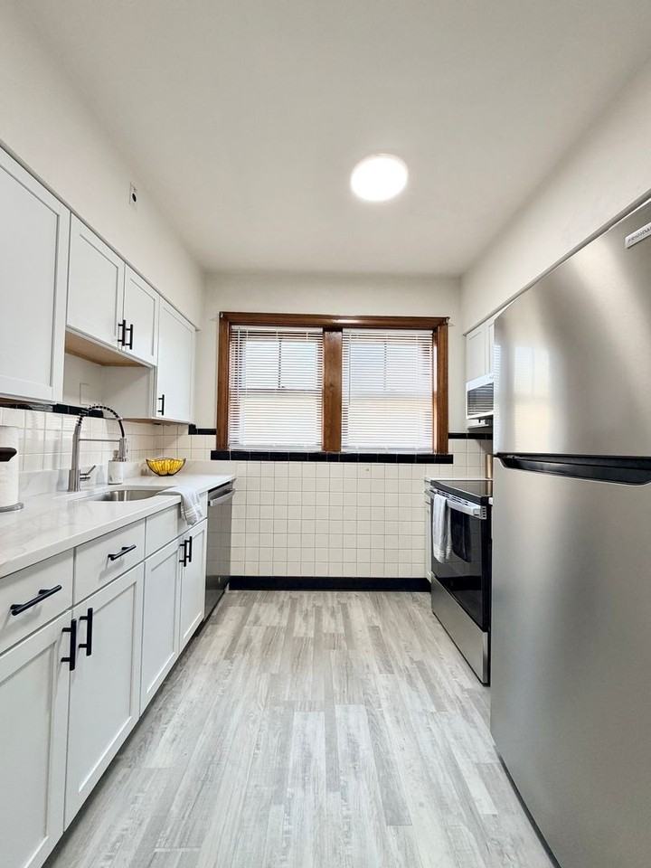 4734 Locke Ave - Photo 6 of 18
