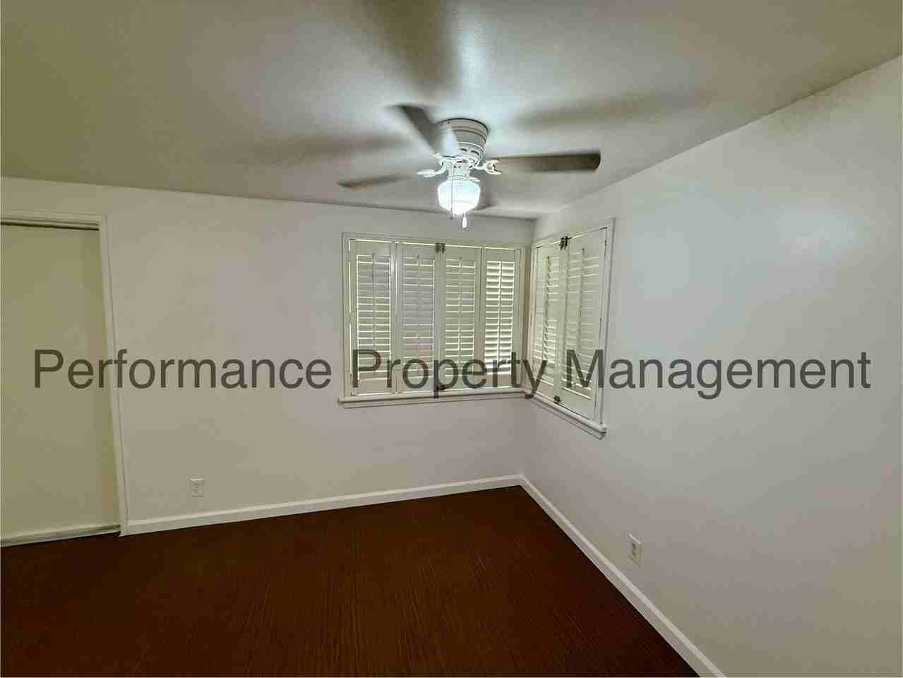 2706 Pasadena St - Photo 5 of 23
