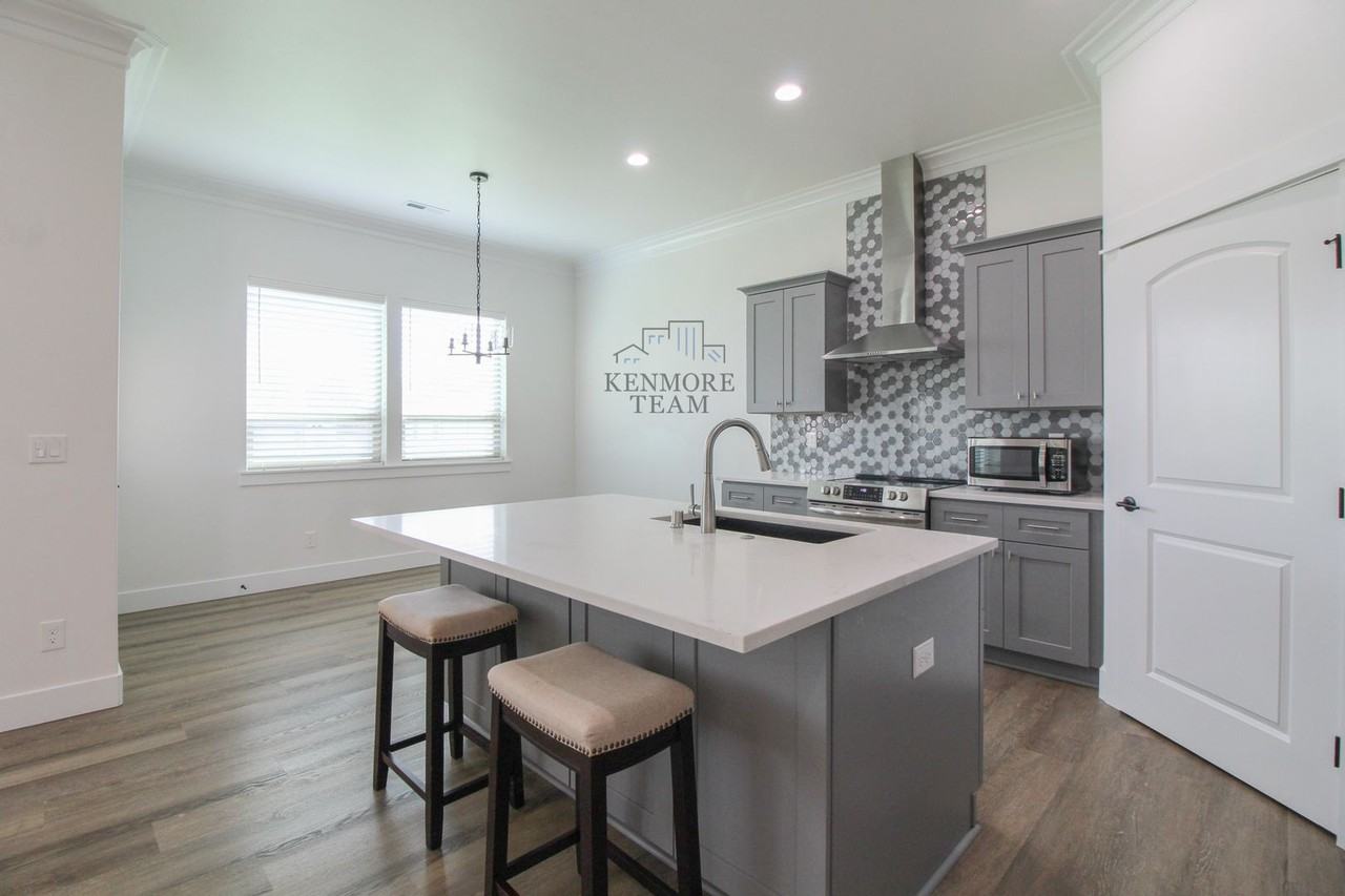 1638 Livorno Ave - Photo 2 of 21
