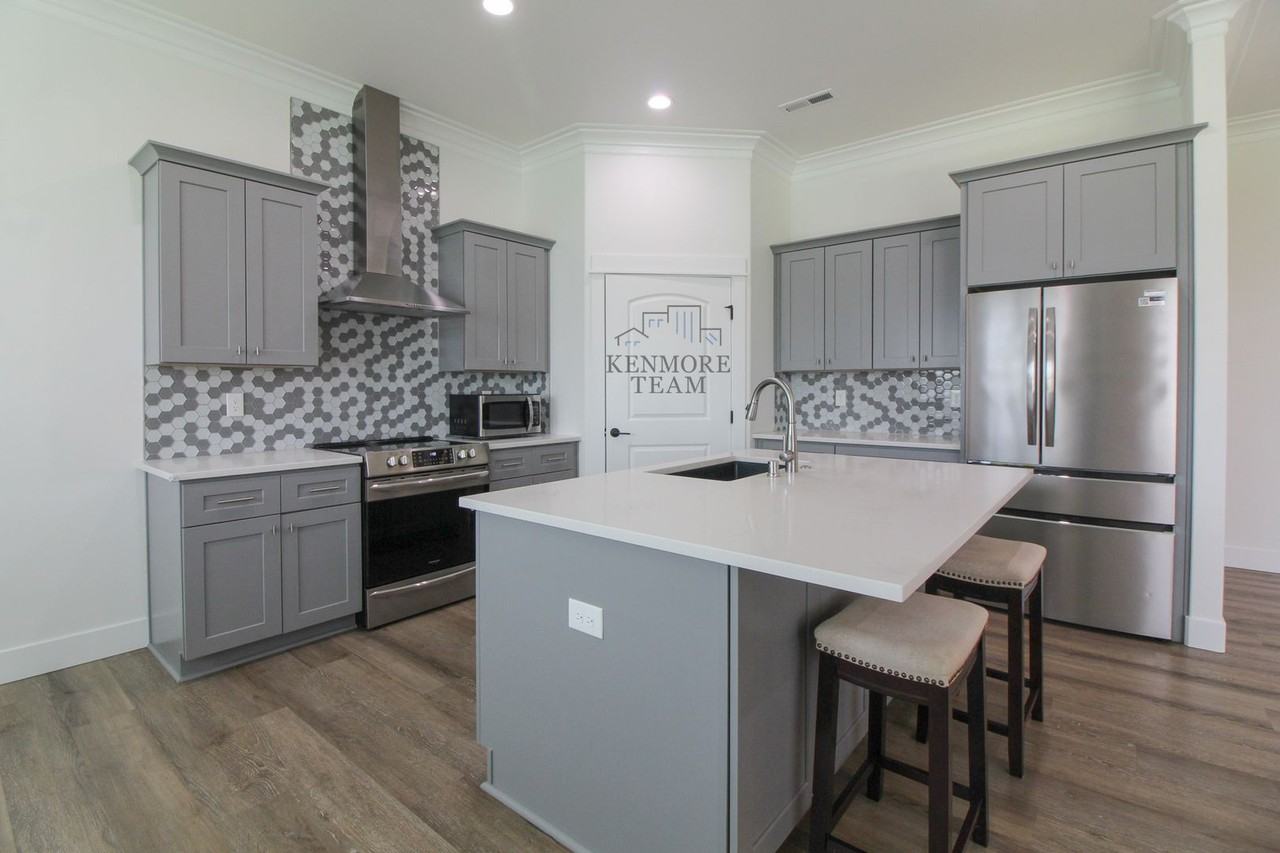 1638 Livorno Ave - Photo 3 of 21