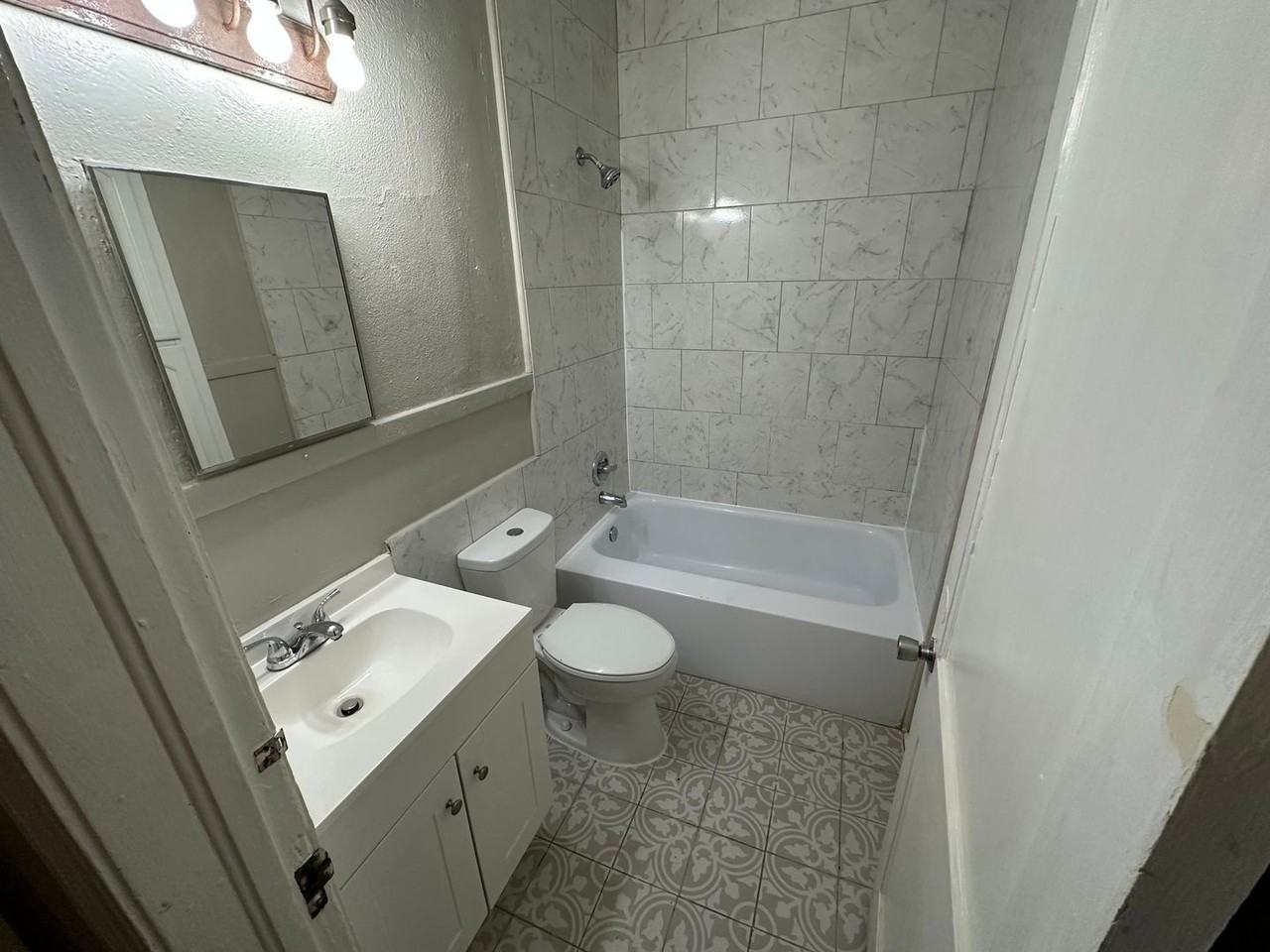 3438 W Capitol St - Photo 6 of 13