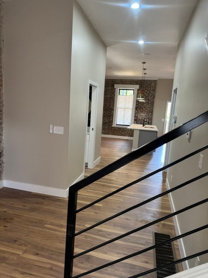 Newly Remolded 3 bed 3 1/2 bath Townhome in Soulard - Photo 3 of 40