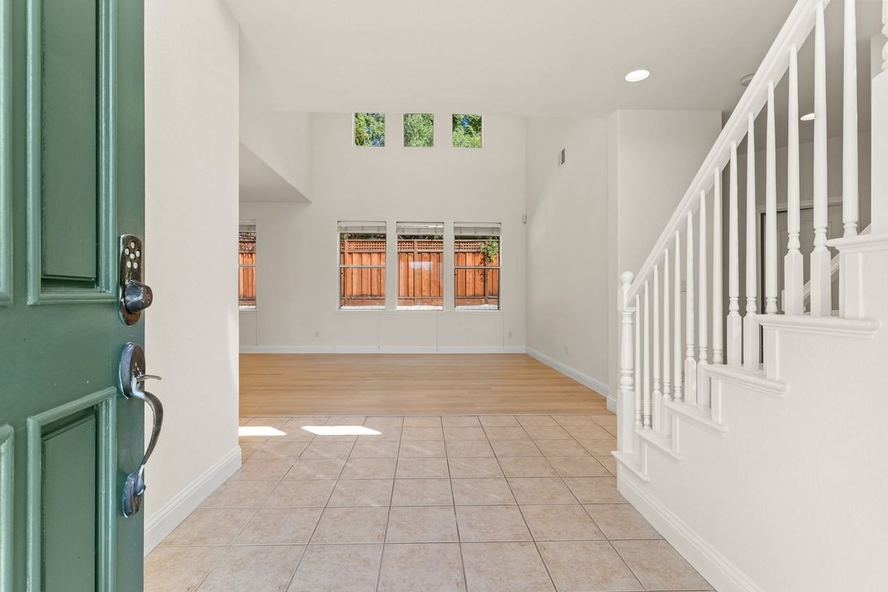 3311 Montevideo Dr - Photo 2 of 50
