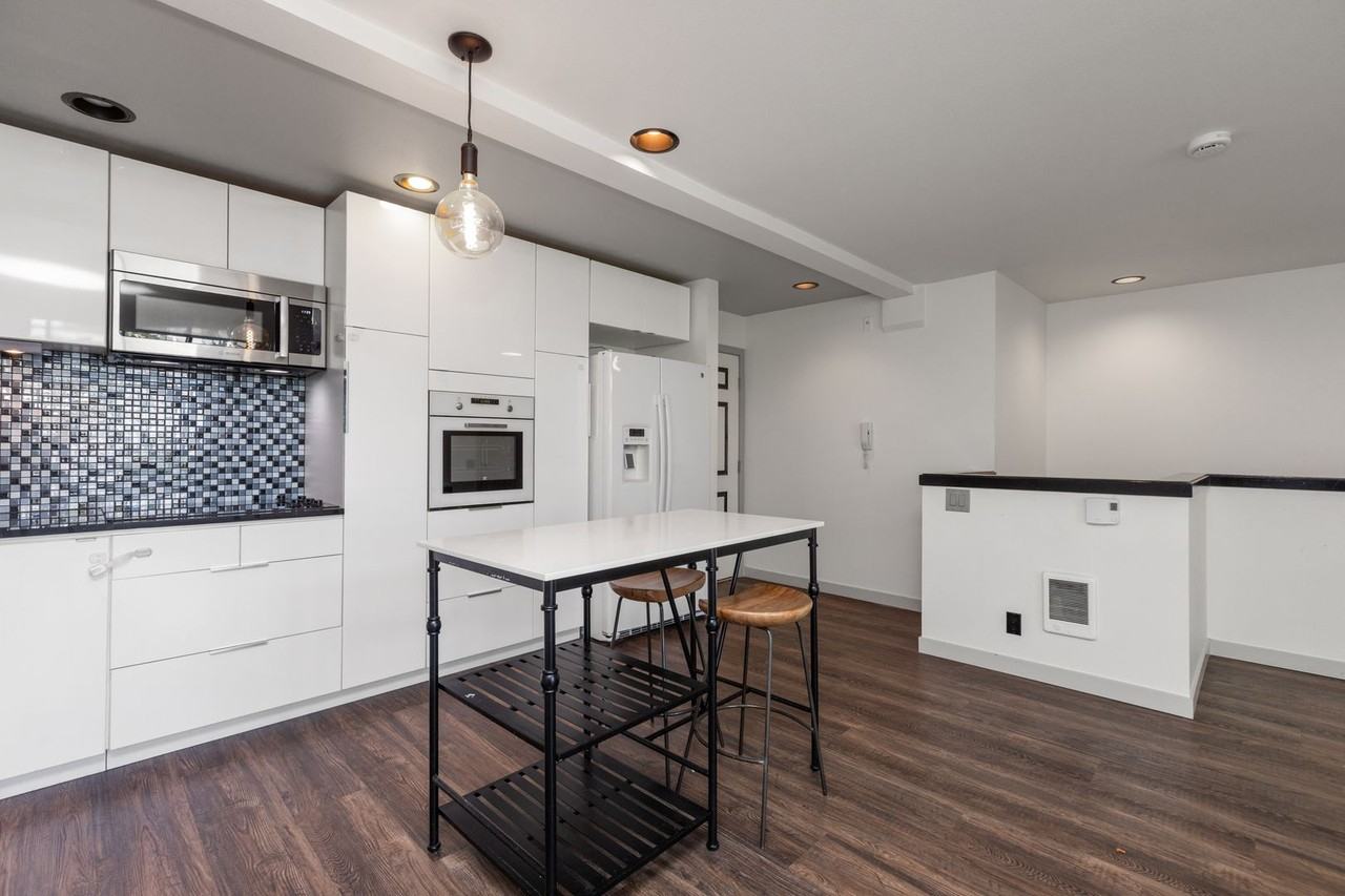 115 W Galer St - Photo 6 of 39