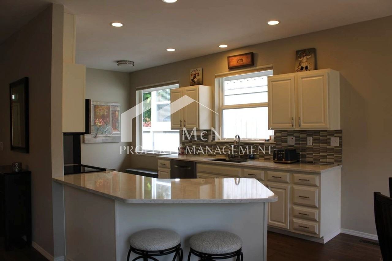 1114 Garden Cir - Photo 2 of 22